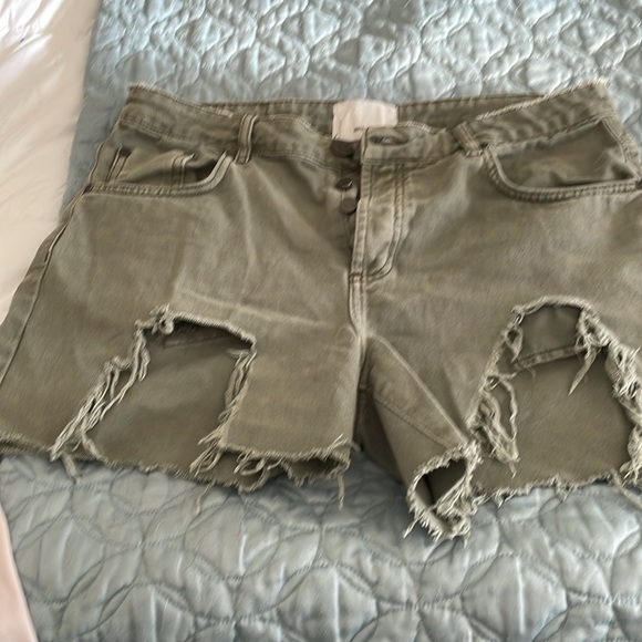 One teaspoon green shorts size 29 - Picture 2 of 7
